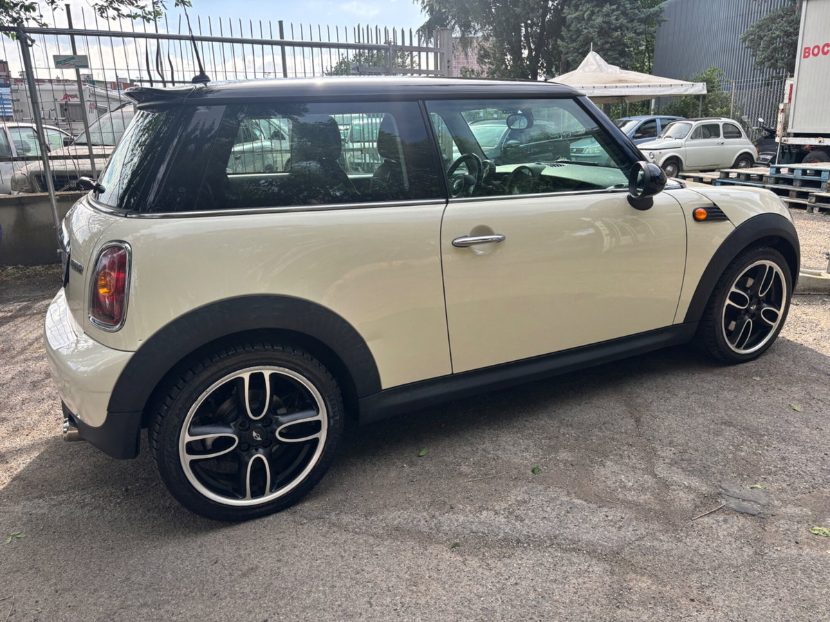 MINI Mini 1.6 16V Cooper Chili (4)