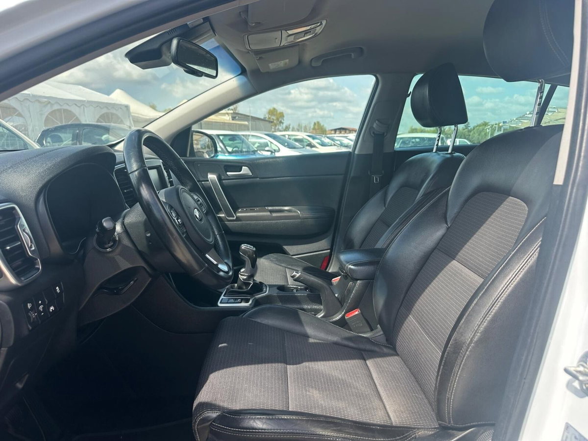 Kia Sportage 1.7 CRDI 2WD Active (9)