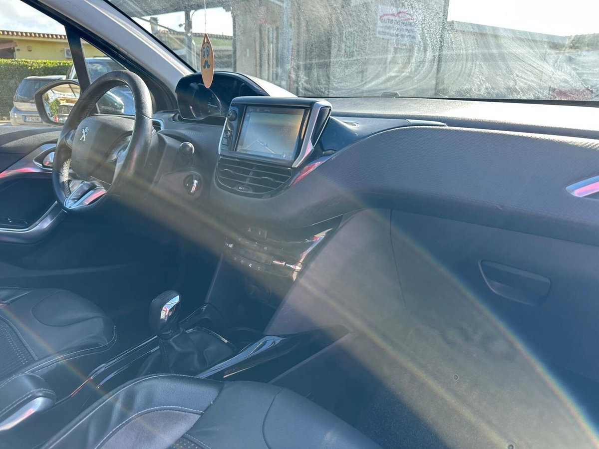 Peugeot 2008 100 Allure (11)