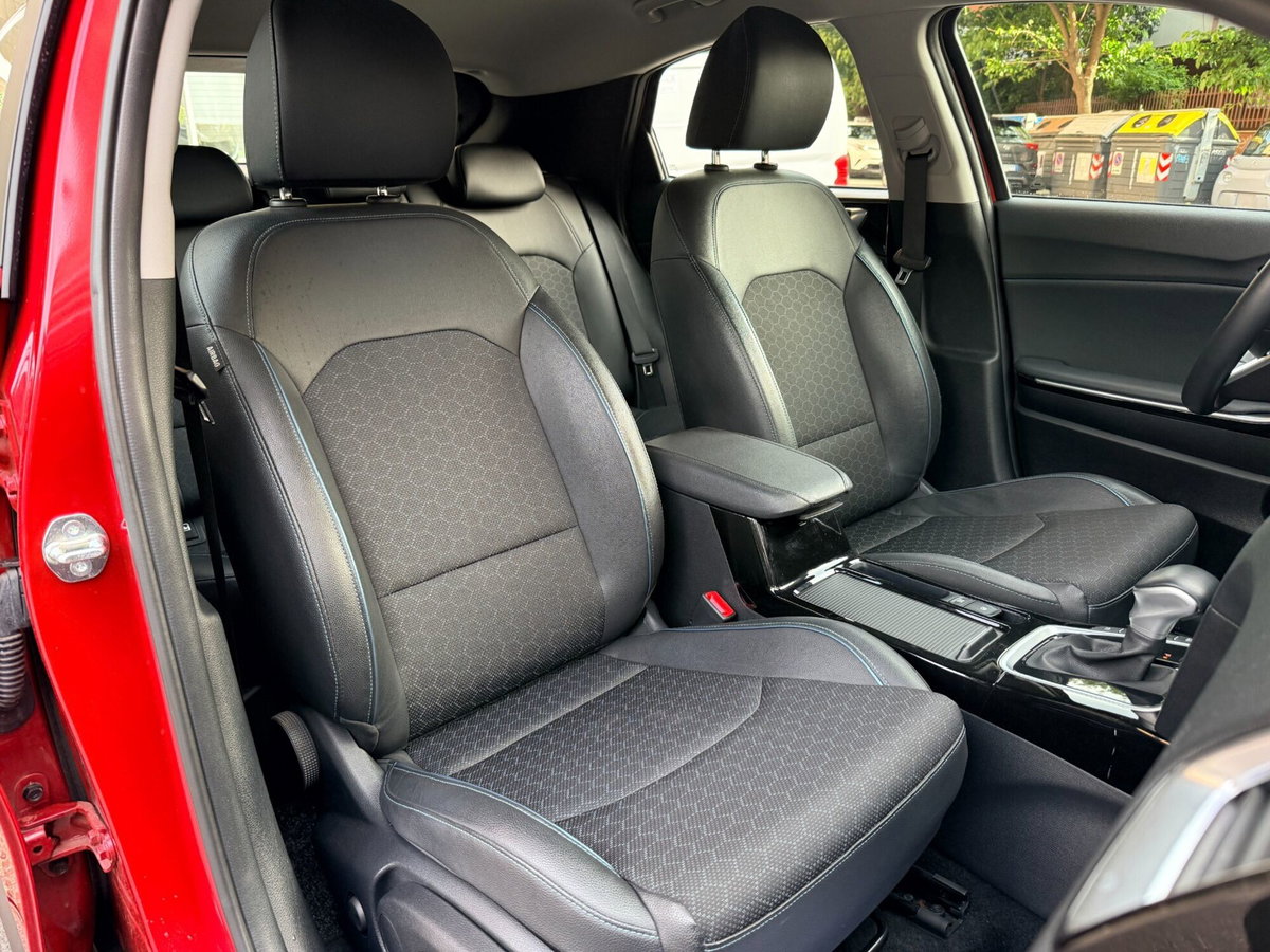 Kia XCeed 1.6 crdi mhev Style 136cv dct (17)