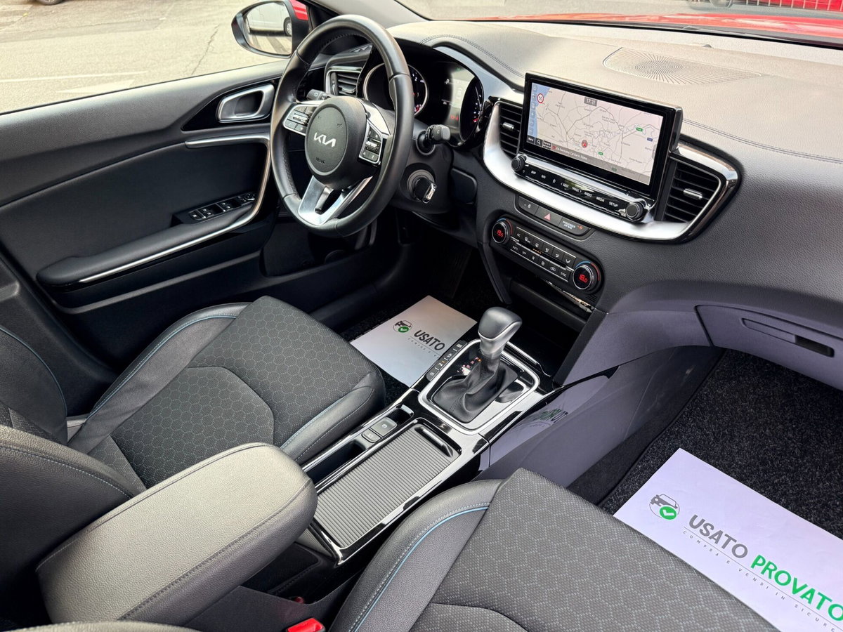 Kia XCeed 1.6 crdi mhev Style 136cv dct (18)