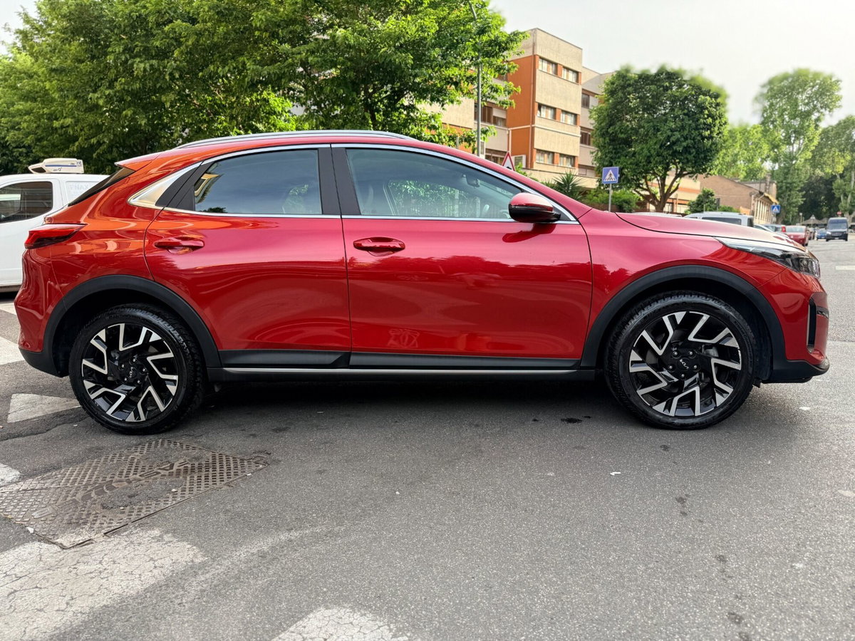Kia XCeed 1.6 crdi mhev Style 136cv dct (5)