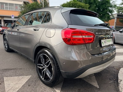 Mercedes-Benz GLA SUV 220 d Automatic 4Matic Sport (8)