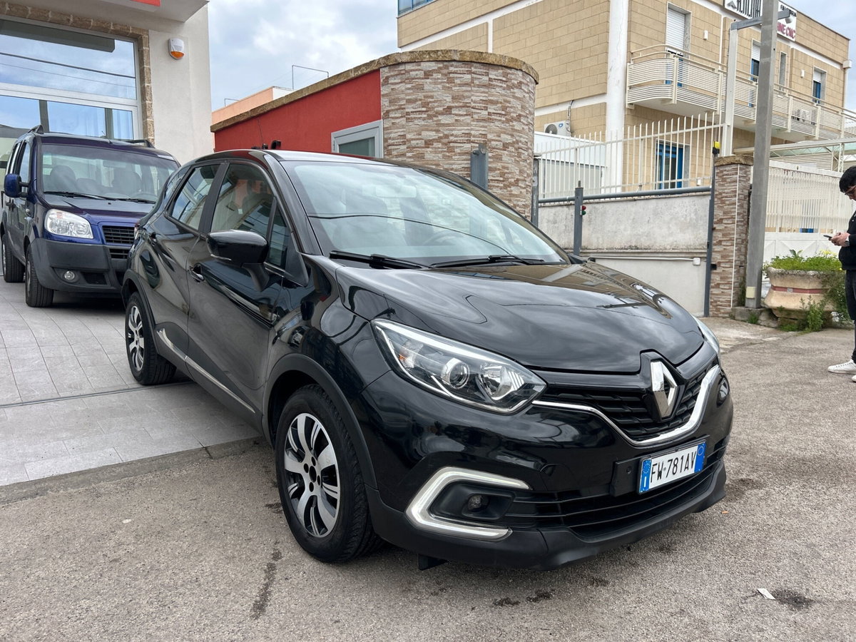 Renault Captur dCi 8V 90 CV Life (2)