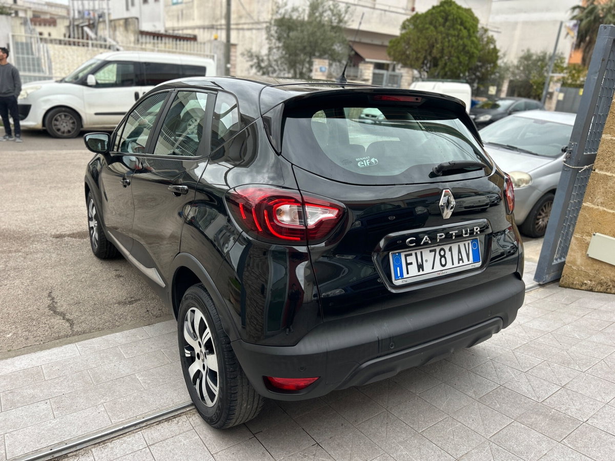 Renault Captur dCi 8V 90 CV Life (4)