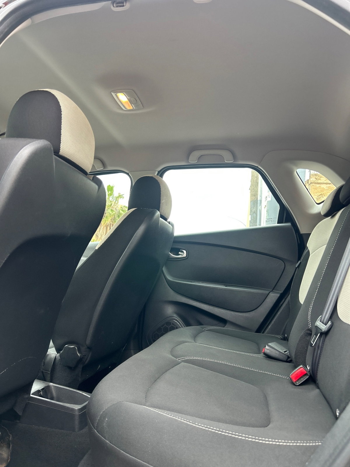 Renault Captur dCi 8V 90 CV Life (7)