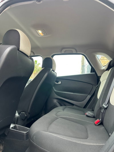 Renault Captur dCi 8V 90 CV Life (7)