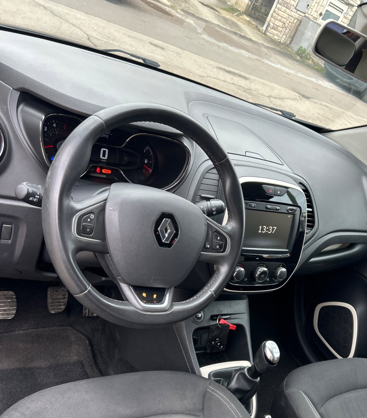 Renault Captur dCi 8V 90 CV Life (8)