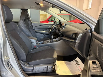 Nissan Qashqai 1.3 mhev Acenta 2wd 140cv (14)