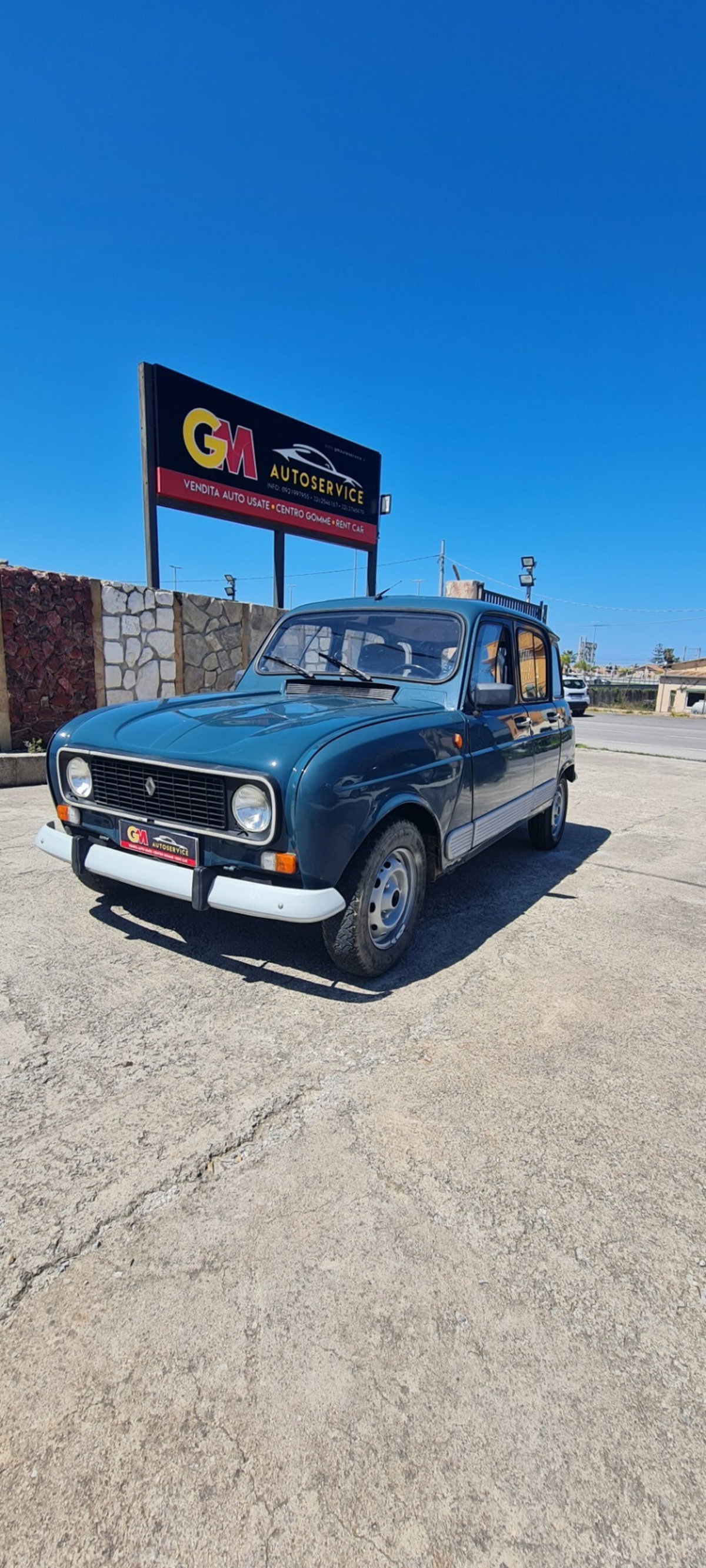 Renault 4 950