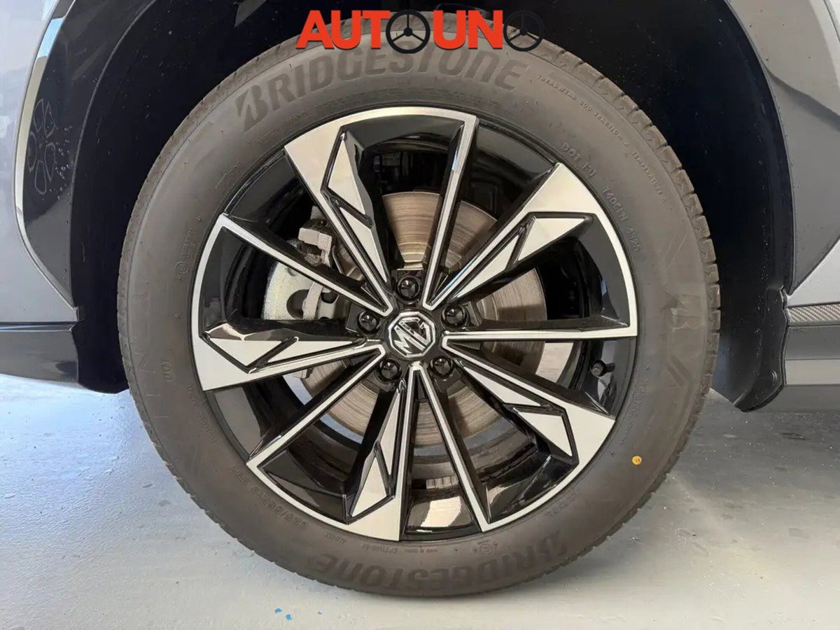 Mg HS 1.5 hybrid+ Luxury auto (12)