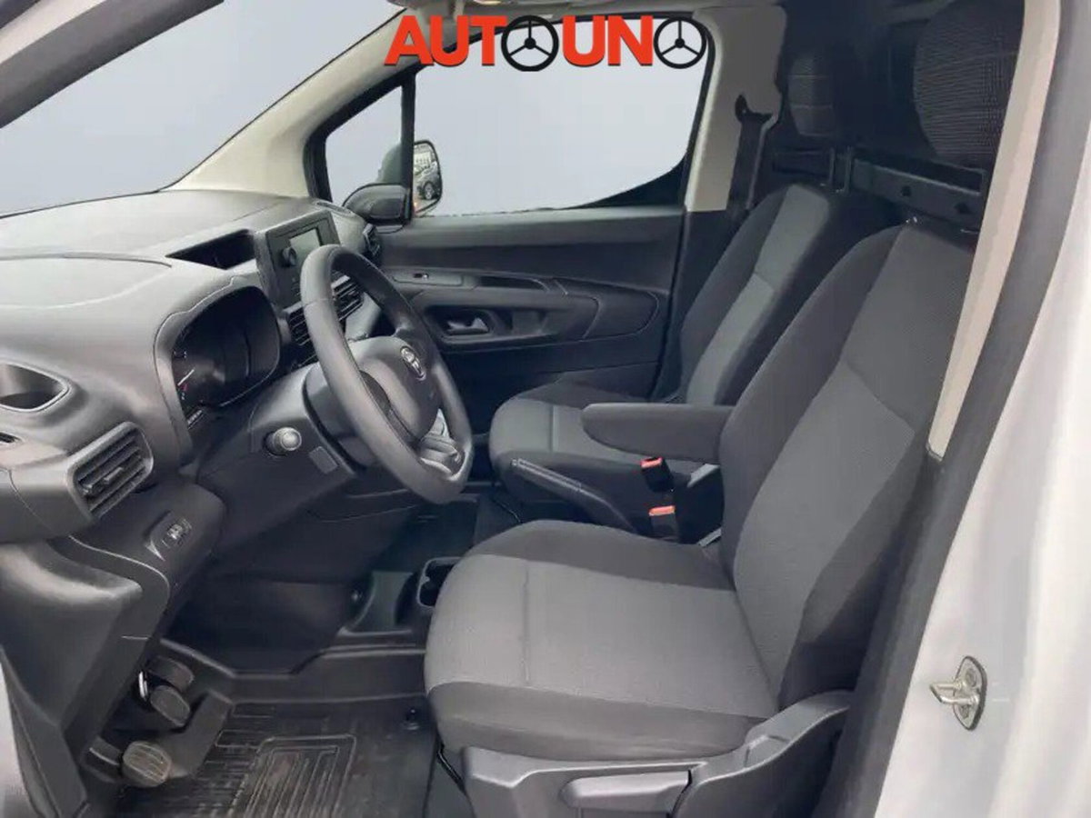 Toyota Proace City Furgone City 1.5D 100cv S&S L1 S Comfort (12)