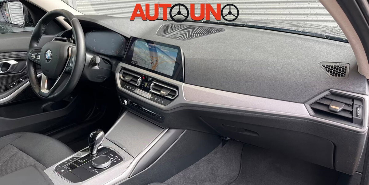 BMW Serie 3 318i Business Advantage (11)