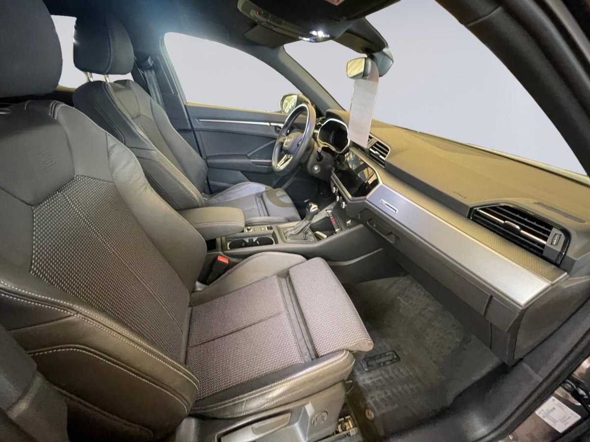 Audi Q3 Sportback 35 TDI quattro S tronic S line edition (11)