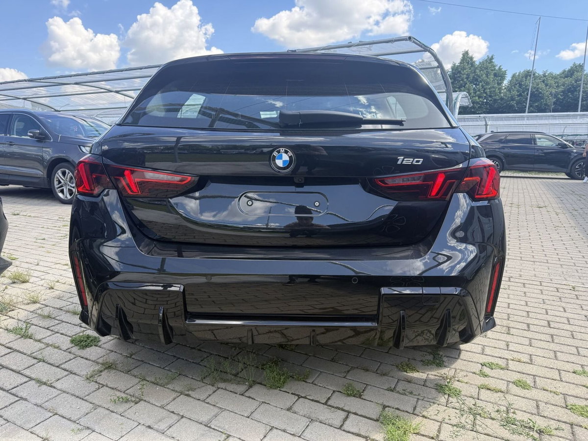 BMW Serie 1 5p. 118i 5p. Msport (6)