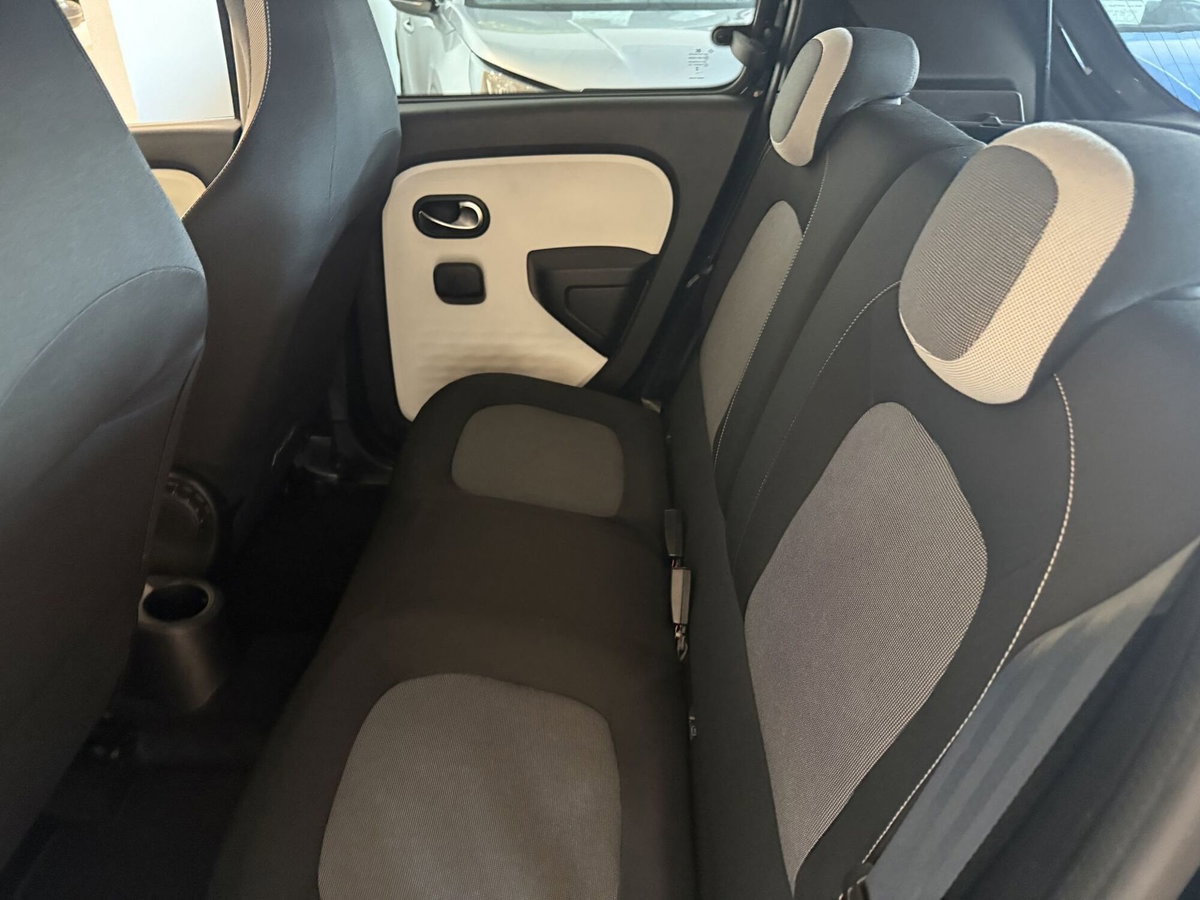 Renault Twingo 1.0 sce Urban Night 65cv (10)