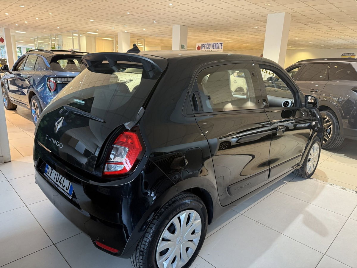 Renault Twingo 1.0 sce Urban Night 65cv (6)