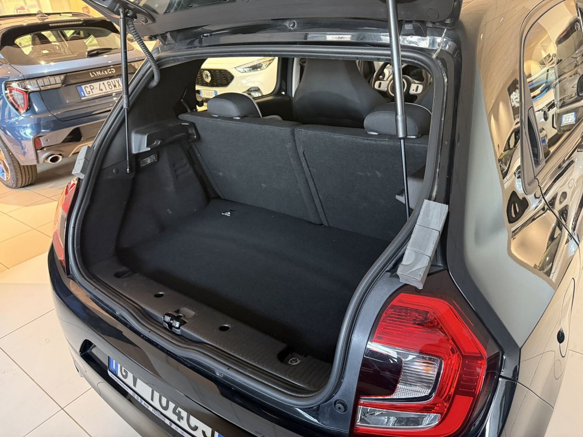 Renault Twingo 1.0 sce Urban Night 65cv (7)