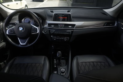 BMW X1 sDrive18d X Line (2)