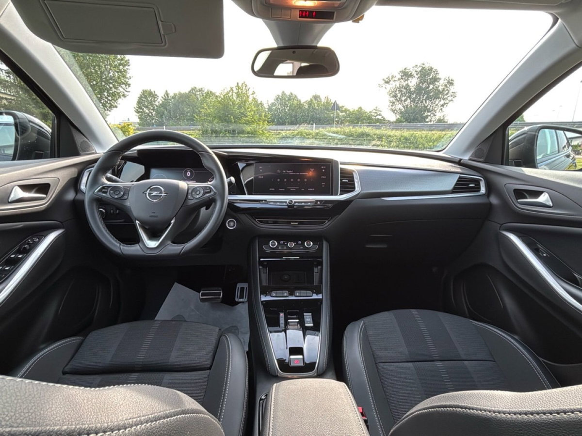 Opel Grandland 1.5 ecotec Ultimate s&s 130cv at8 (11)