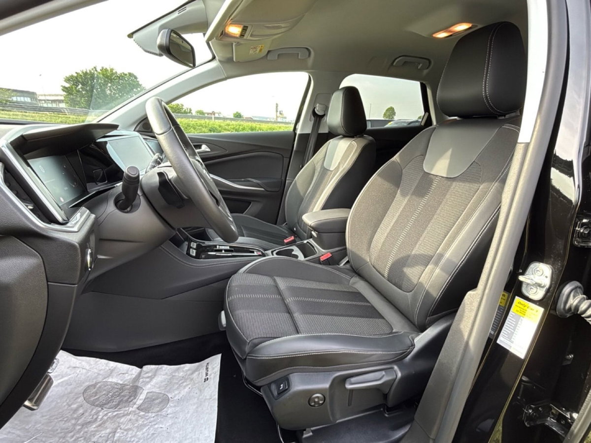 Opel Grandland 1.5 ecotec Ultimate s&s 130cv at8 (12)