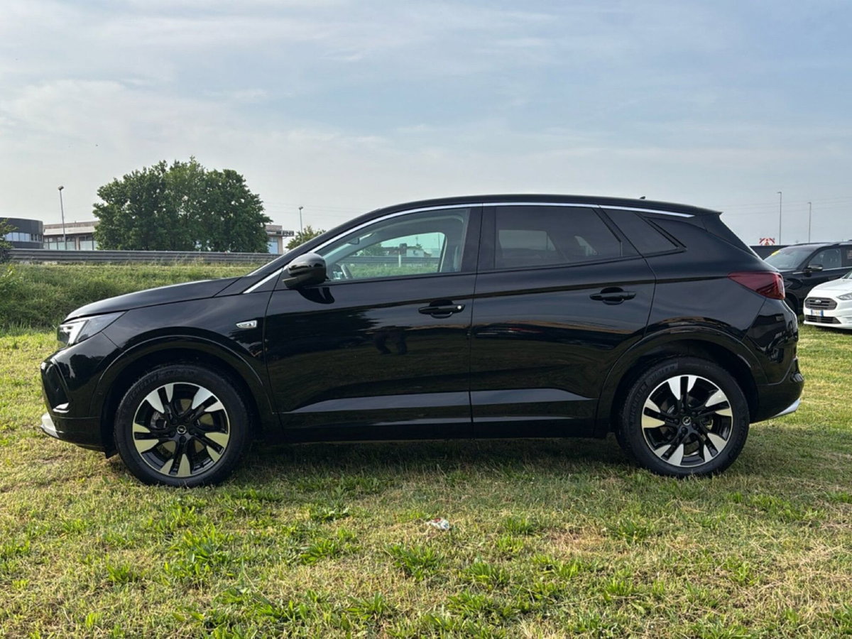 Opel Grandland 1.5 ecotec Ultimate s&s 130cv at8 (5)