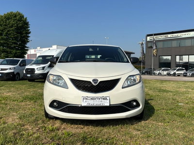 Lancia Ypsilon 1.2 69 CV 5 porte Silver (3)