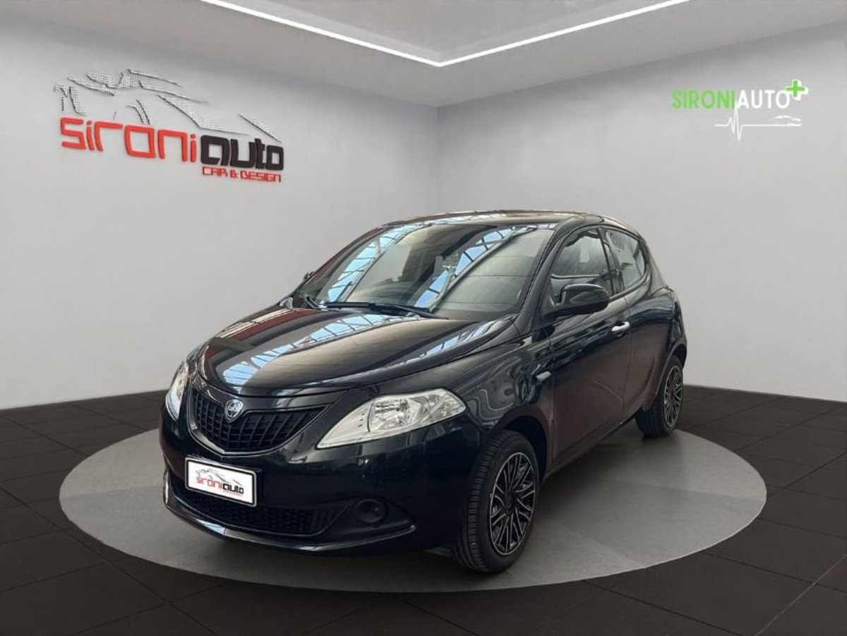 Lancia Ypsilon 1.0 FireFly 5 porte S&S Hybrid Silver Plus