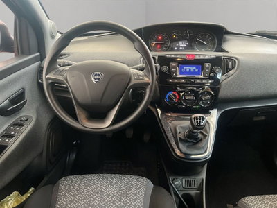 Lancia Ypsilon 1.0 FireFly 5 porte S&S Hybrid Silver Plus (16)