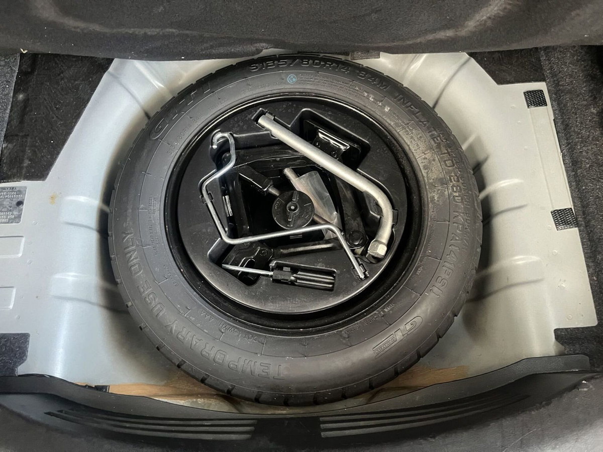 Lancia Ypsilon 1.0 FireFly 5 porte S&S Hybrid Silver Plus (8)