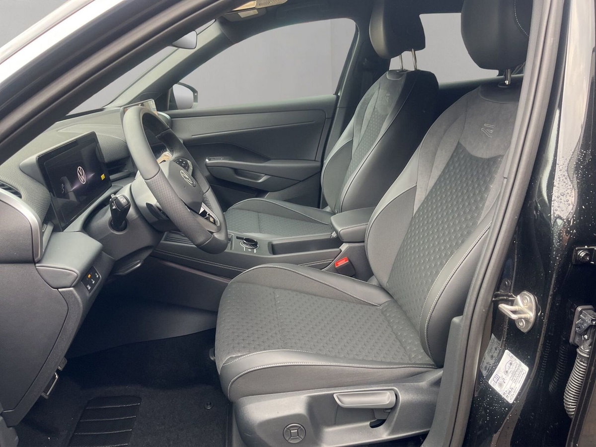 Volkswagen T-Roc 1.5 etsi R-Line 150cv dsg (11)