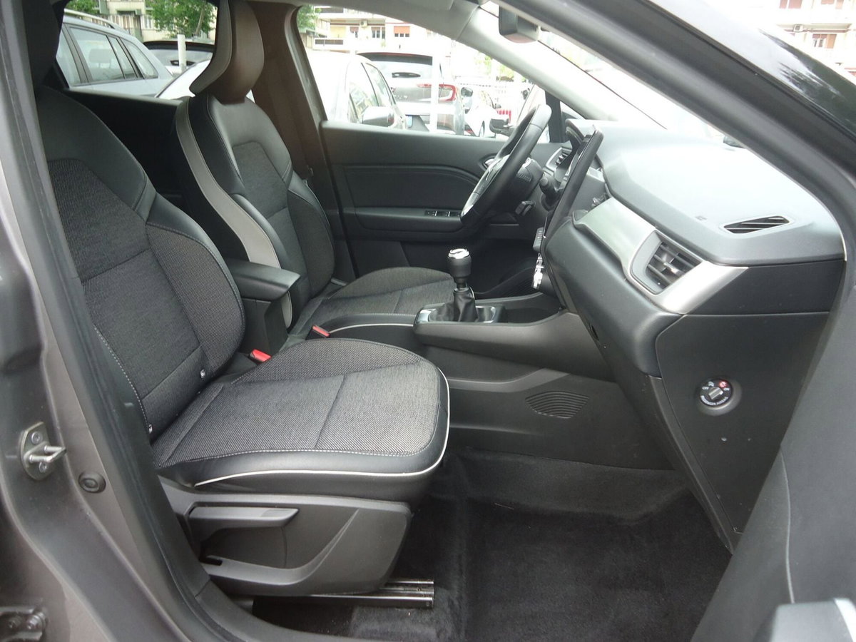 Renault Captur TCe 100 CV GPL Techno Fast Track (5)