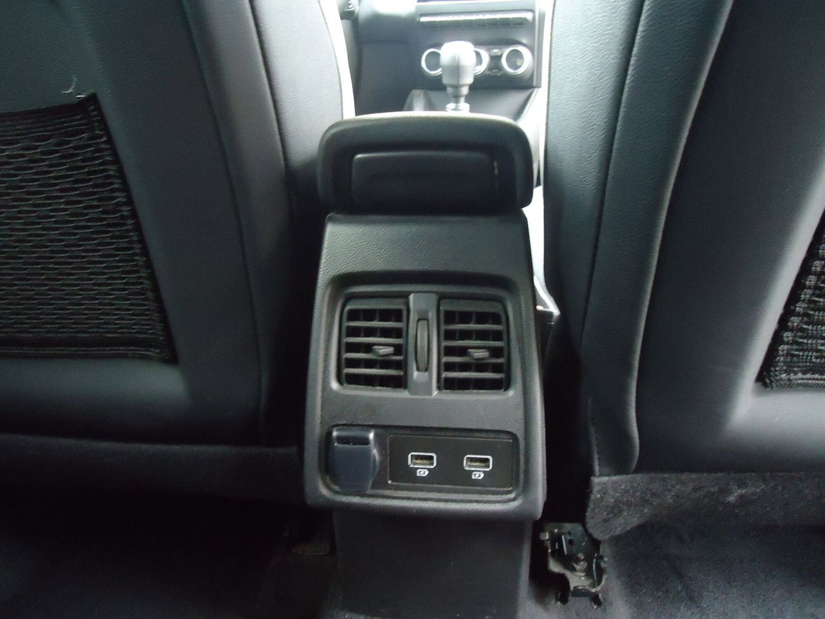 Renault Captur TCe 100 CV GPL Techno Fast Track (7)