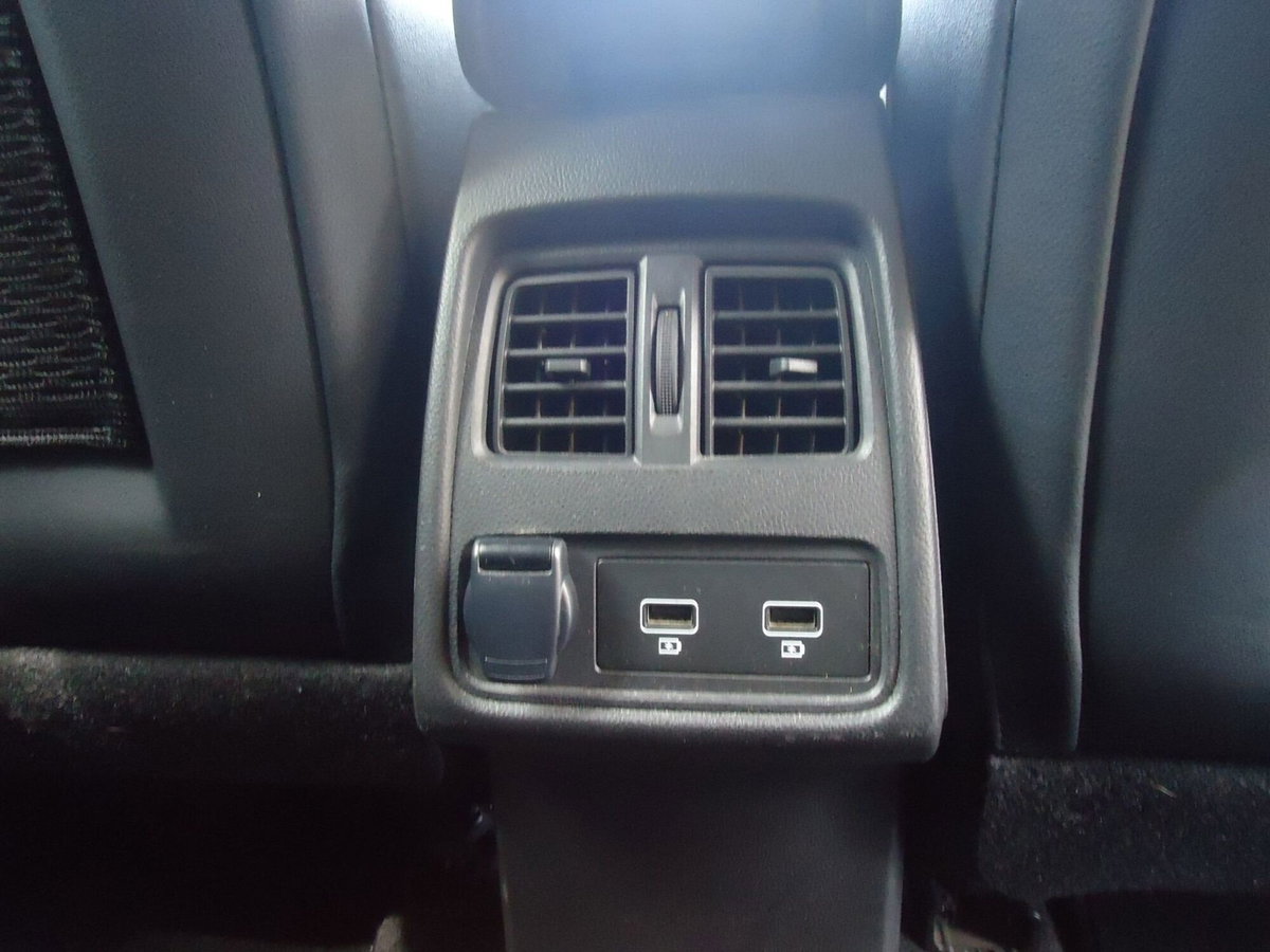 Renault Captur Full Hybrid E-Tech 145 CV Techno (10)