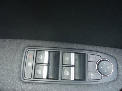 Renault Captur Full Hybrid E-Tech 145 CV Techno (11)