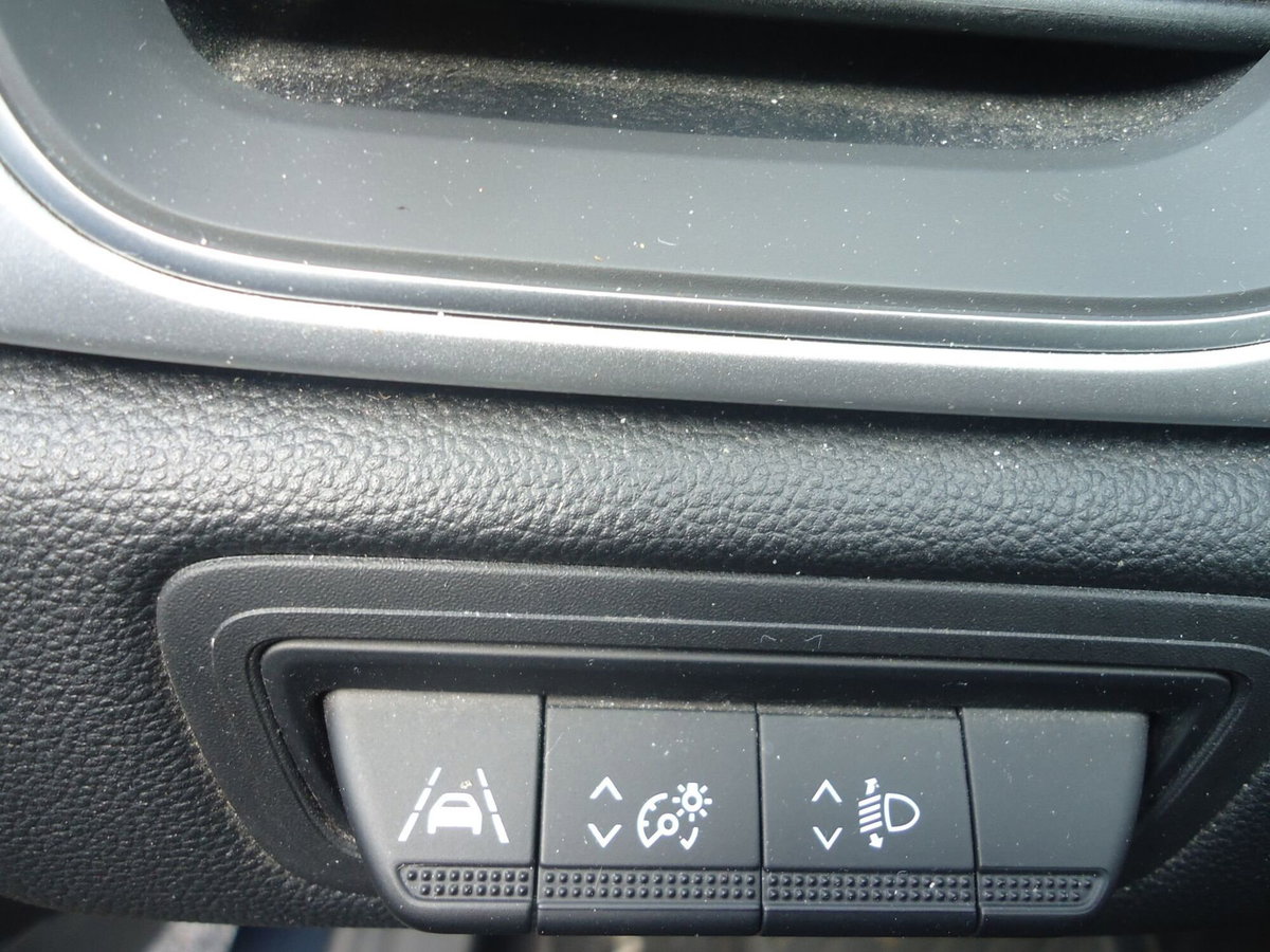 Renault Captur Full Hybrid E-Tech 145 CV Techno (12)