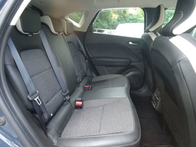 Renault Captur Full Hybrid E-Tech 145 CV Techno (7)