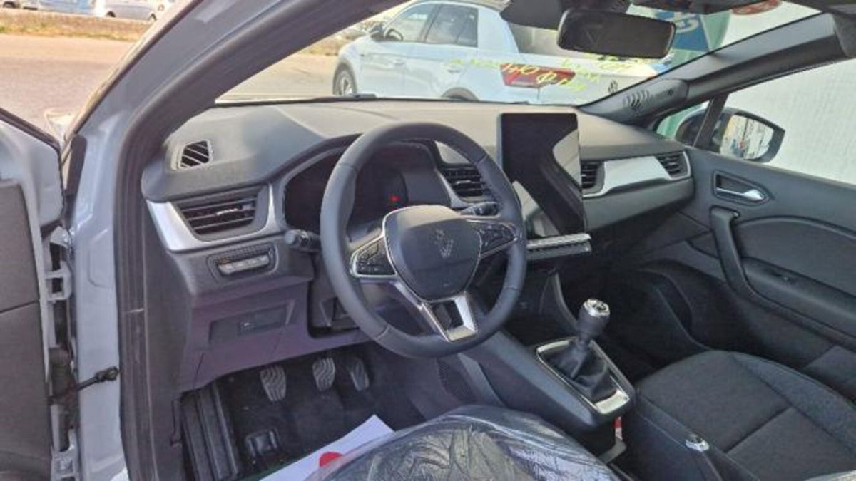 Renault Captur 1.2 eco-g Evolution 120cv (8)