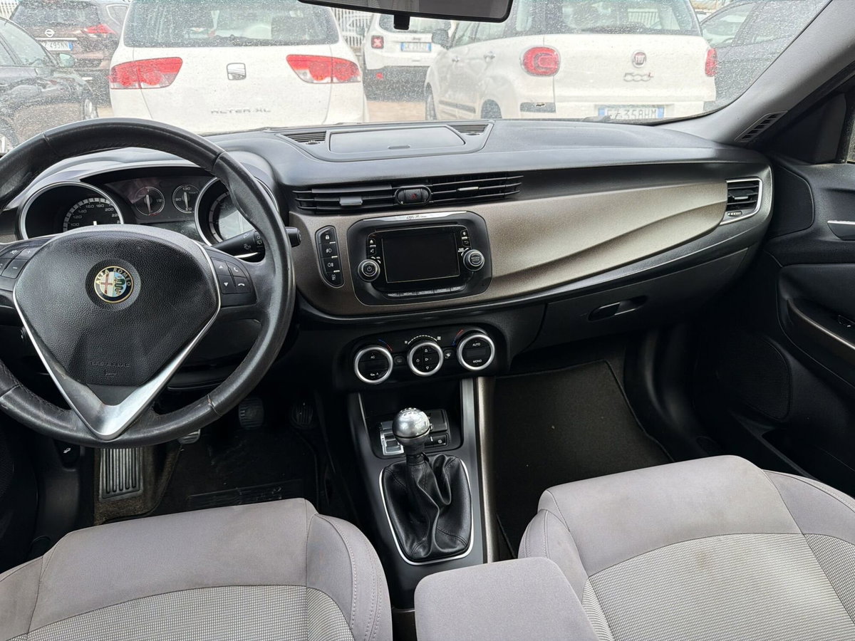 Alfa Romeo Giulietta 1.6 JTDm Business E5+ (4)