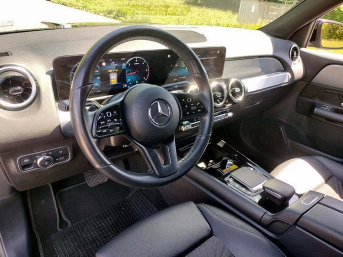 Mercedes-Benz GLB 180 d Automatic Sport (14)