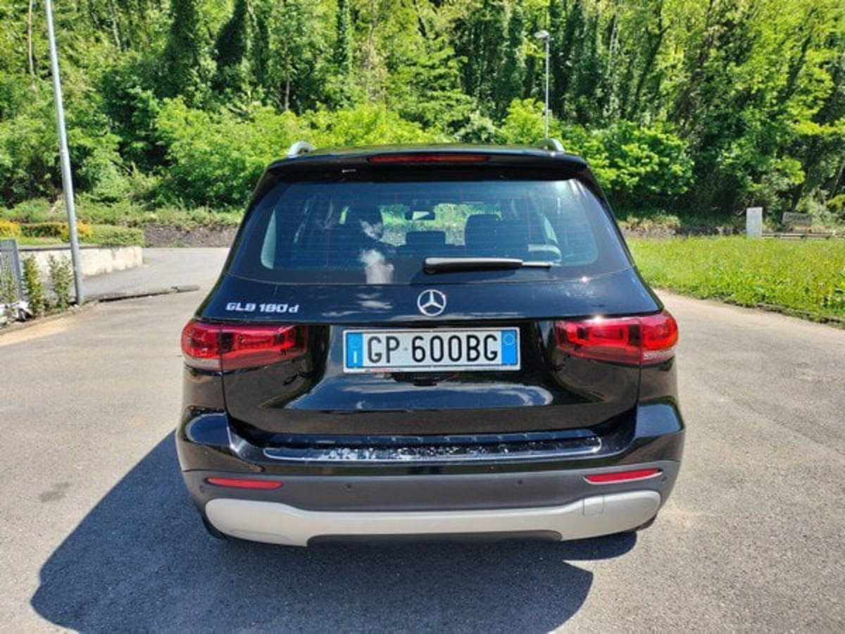 Mercedes-Benz GLB 180 d Automatic Sport (7)