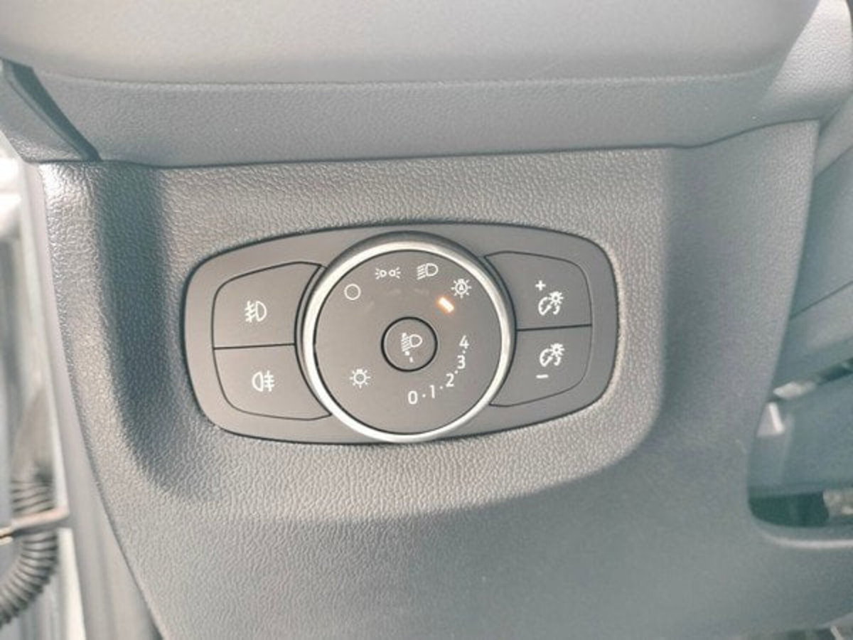 Ford Tourneo Courier 1.0 ecoboost 125cv Titanium powershift (12)