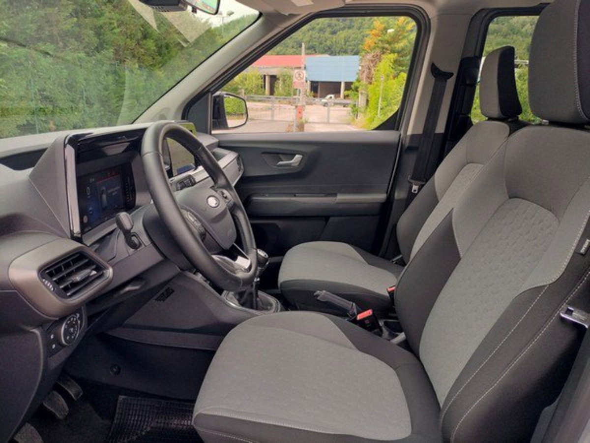 Ford Tourneo Courier 1.0 ecoboost 125cv Titanium powershift (13)