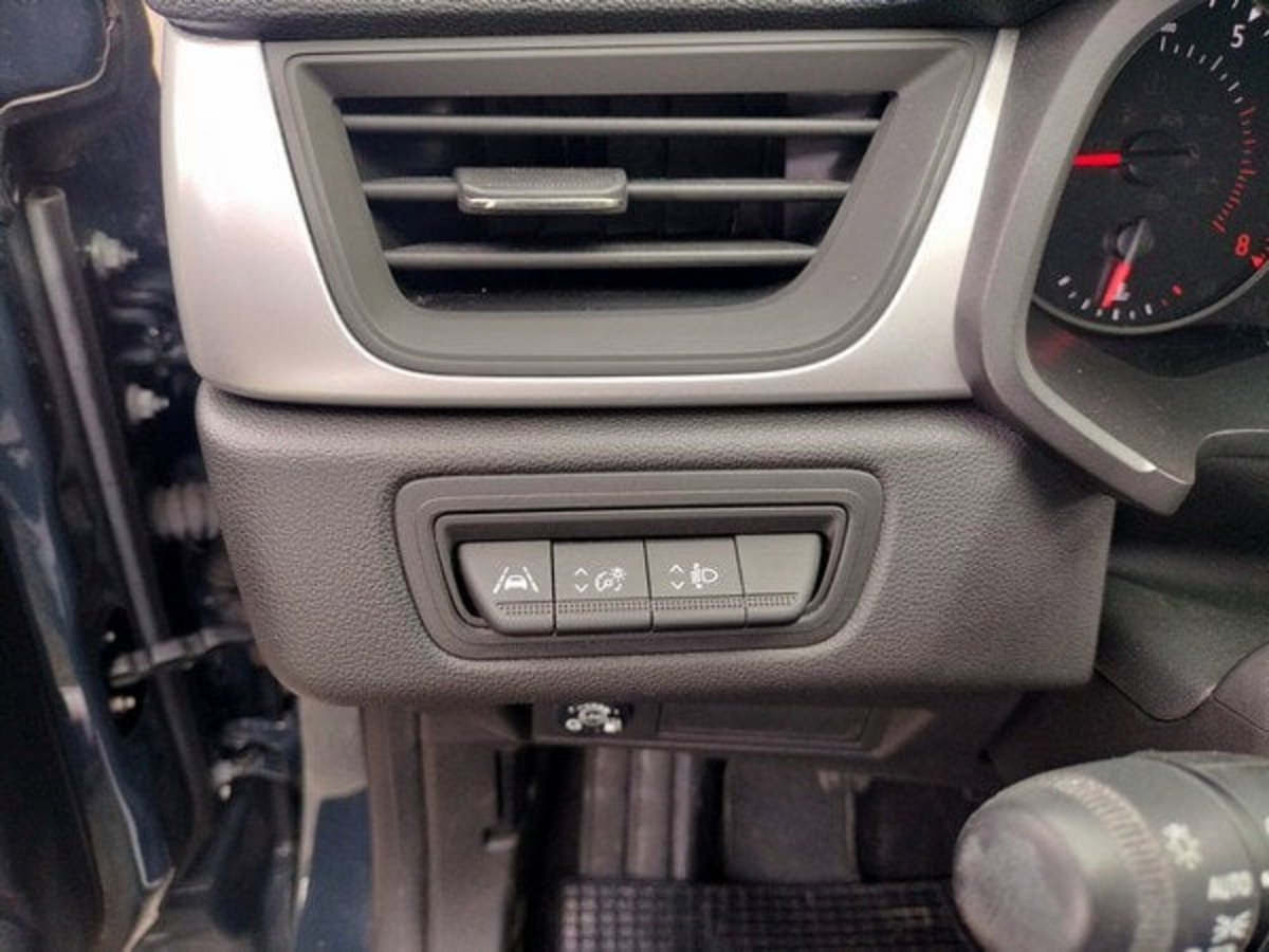 Renault Captur TCe 90 CV Equilibre (11)
