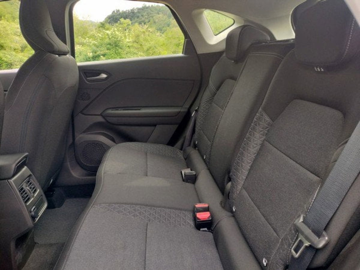 Renault Captur TCe 90 CV Equilibre (19)