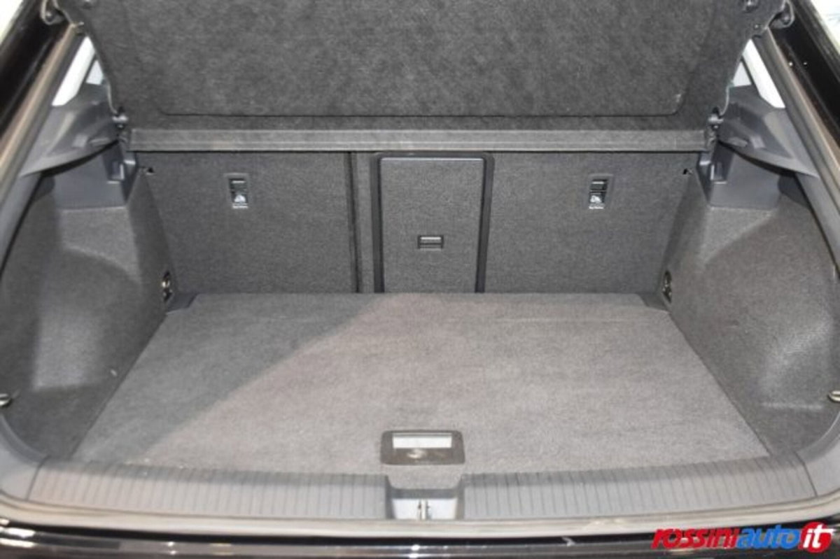 Volkswagen T-Roc 1.0 TSI Style (16)