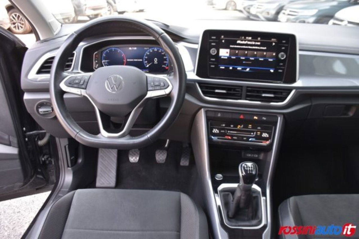 Volkswagen T-Roc 1.0 TSI Style (9)