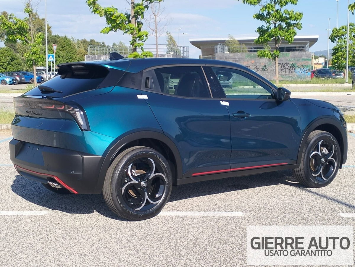 Alfa Romeo Junior 1.2 ibrida Sport Speciale 145cv edct6 (2)