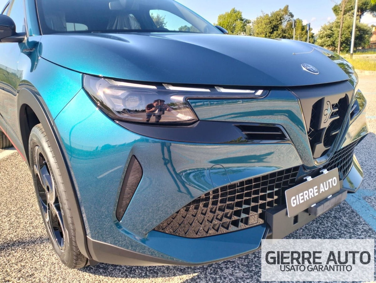Alfa Romeo Junior 1.2 ibrida Sport Speciale 145cv edct6 (9)