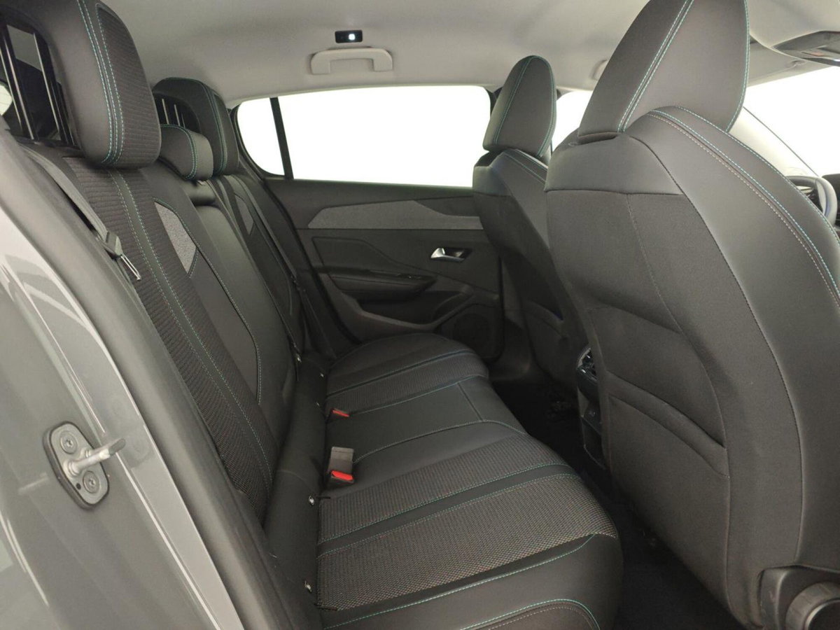 Peugeot 308 PureTech Turbo 130 S&S Allure (17)